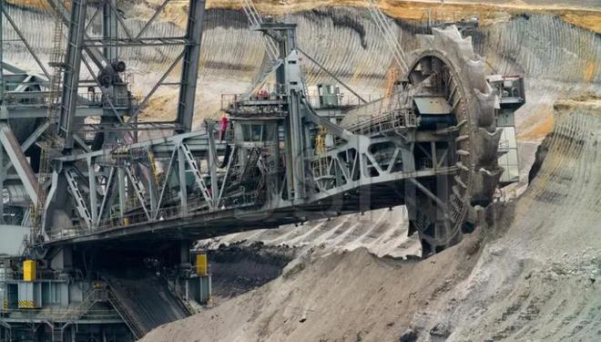 比黄金稀土贵百倍!中国黑龙江发现大型石墨矿价值高达1000亿!九游会真人(图21)